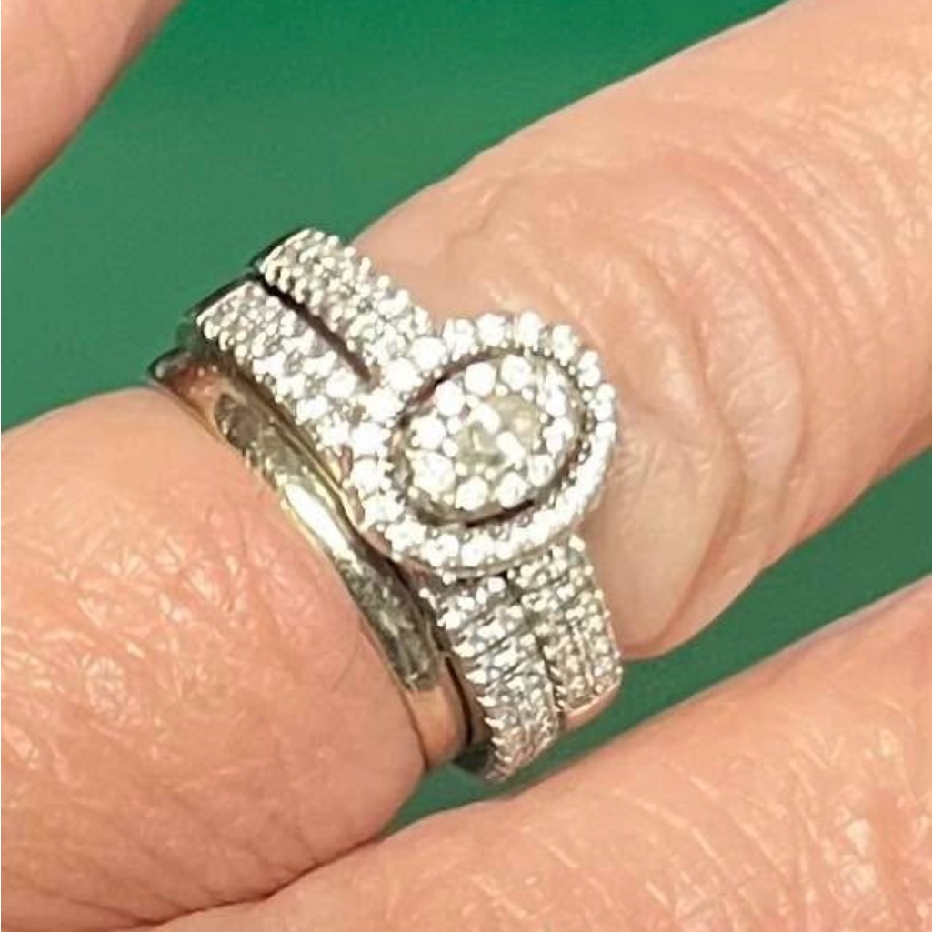 Diamonique Wedding Set Size 5 80$